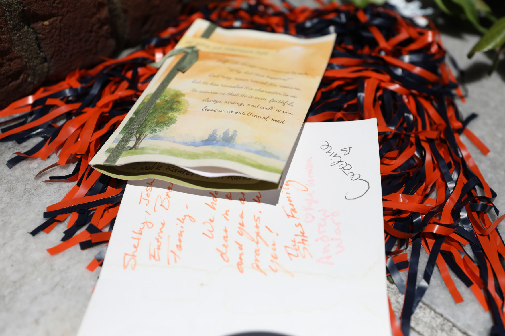 A community remembers Rod and Paula Bramblett at their memorial service